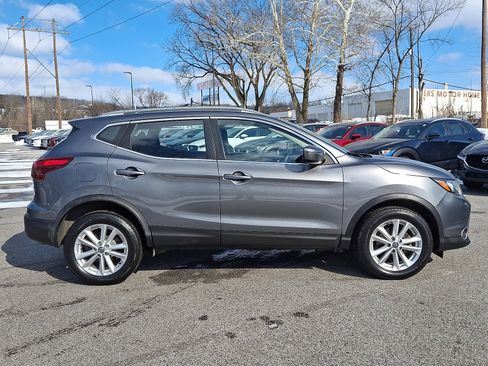 Used 2019 Nissan Rogue Sport SV w/ All-Weather Package image 7