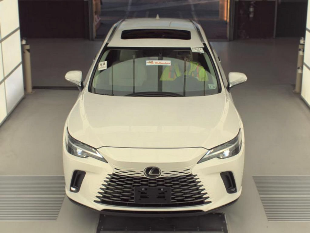 Used 2023 Lexus RX 350 Premium w/ Cold Area Package AWD/4WD image 3