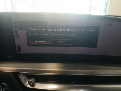 Certified 2024 Cadillac Lyriq Luxury AWD/4WD image 22