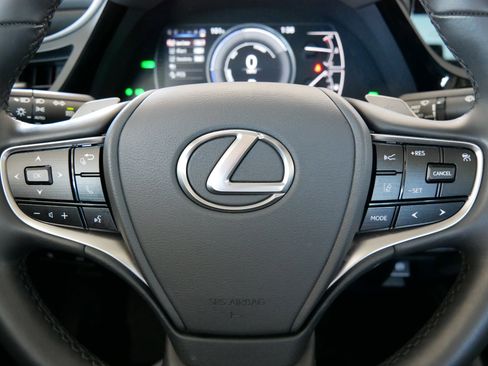 Certified 2025 Lexus ES 300h w/ Premium Package FWD image 28