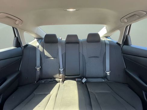 Used 2023 Honda Accord EX image 17