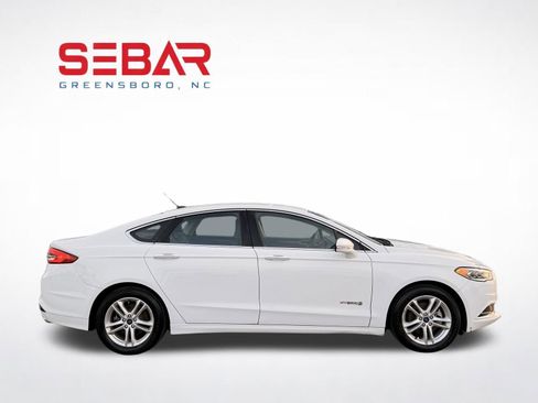 Used 2018 Ford Fusion SE w/ Equipment Group 602A FWD image 7