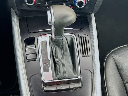 Used 2016 Audi Q5 2.0T Premium image 22