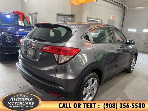 Used 2020 Honda HR-V LX image 6