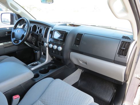 Used 2010 Toyota Tundra 2WD Double Cab image 30