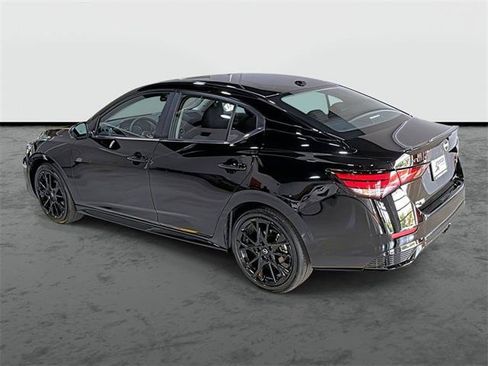 Used 2025 Nissan Sentra SR w/ Midnight Edition FWD image 2