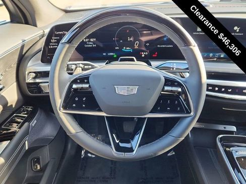Used 2025 Cadillac Lyriq Sport image 37