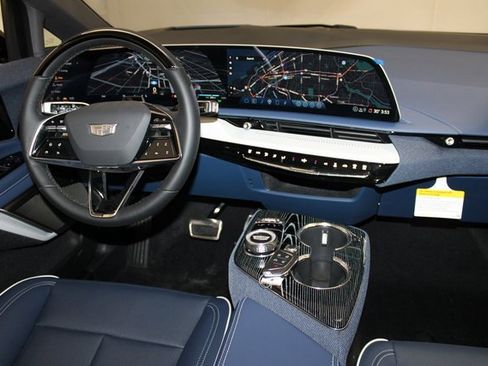 New 2026 Cadillac Optiq Sport 2 image 15