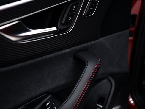 New 2025 Audi RS Q8 performance AWD/4WD image 18