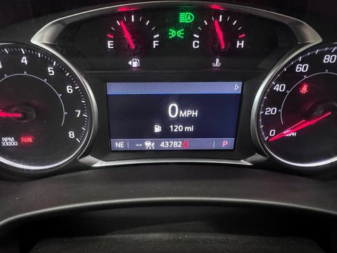 Certified 2024 GMC Terrain AT4 w/ Tech Package AWD/4WD image 14