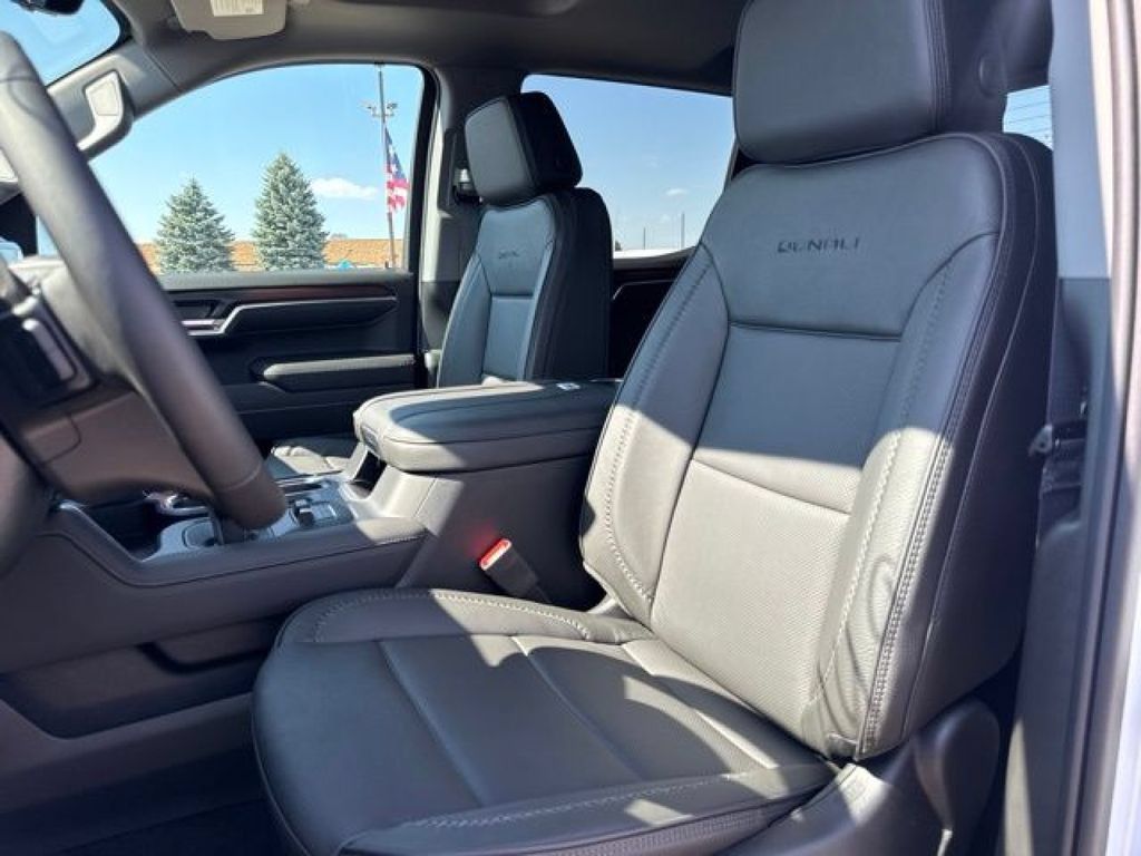 New 2026 GMC Sierra 1500 Denali AWD/4WD image 10