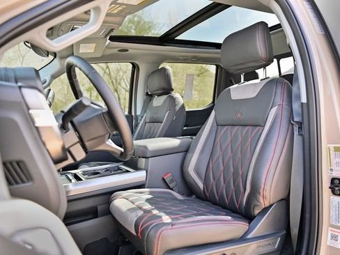 New 2026 Ford F250 Lariat w/ Black Appearance Package AWD/4WD image 21
