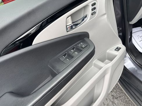 Used 2021 Honda Pilot Touring image 14