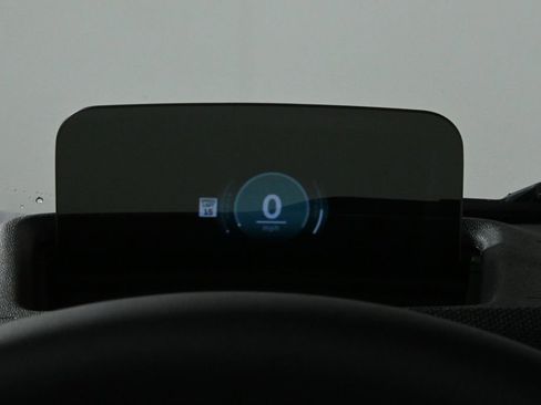 Used 2025 MINI Cooper 2-Door Hardtop image 21