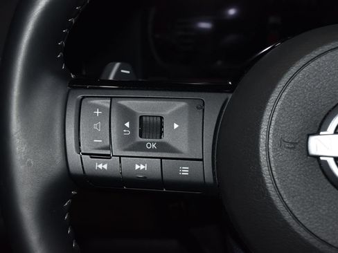 Certified 2025 Nissan Pathfinder Platinum w/ Black Appearance Package AWD/4WD image 8