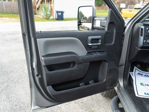 Used 2017 Chevrolet Silverado 2500 W/T w/ WT Convenience Package image 12