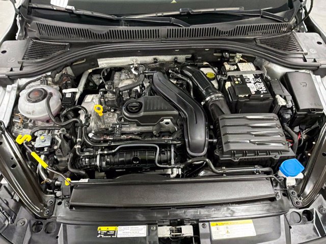 Used 2025 Volkswagen Jetta SE FWD image 29
