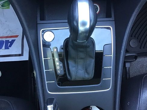 Used 2015 Volkswagen Passat 1.8T Limited Edition image 33