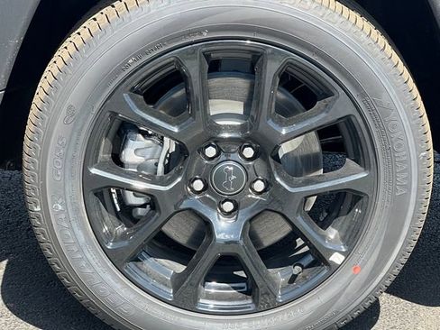 New 2026 Jeep Compass Latitude AWD/4WD image 6