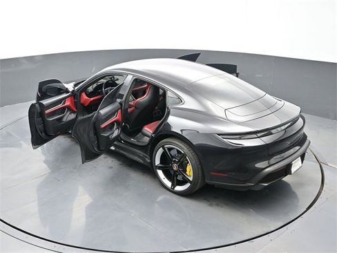 Certified 2020 Porsche Taycan Turbo S w/ Premium Package image 28