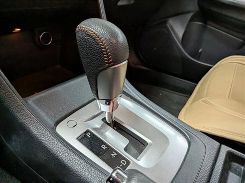 Used 2017 Subaru Crosstrek 2.0i Premium image 11