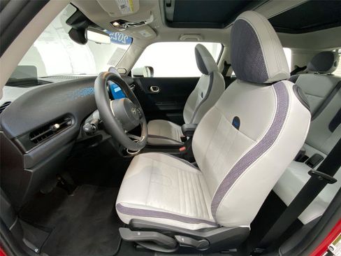 Certified 2025 MINI Cooper S image 17