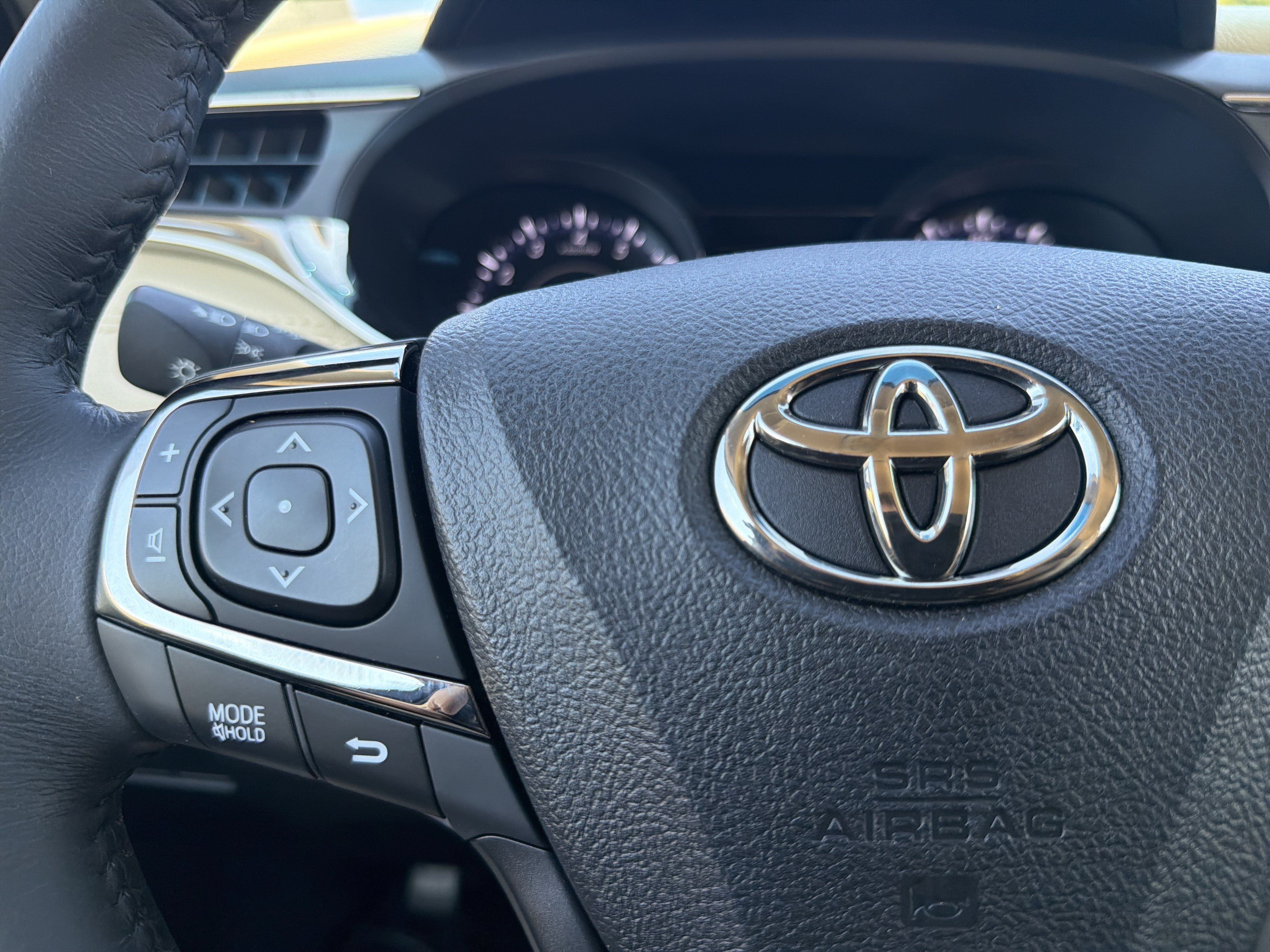 Used 2014 Toyota Avalon XLE FWD image 11