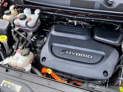 Used 2018 Chrysler Pacifica Limited FWD image 34