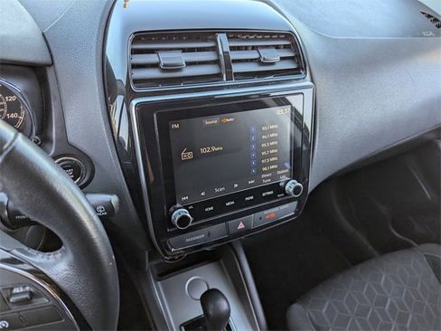 Used 2021 Mitsubishi Outlander Sport SE image 25