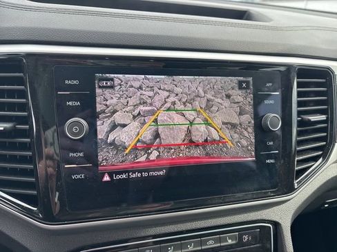 Used 2023 Volkswagen Atlas Cross Sport SE w/ Panoramic Sunroof Package FWD image 24
