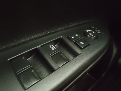 Used 2017 Honda Accord Sport image 27