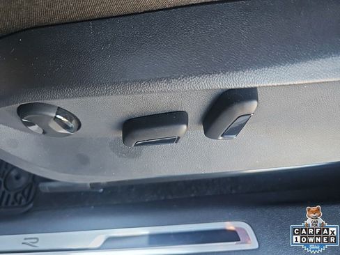 Used 2023 Volkswagen Tiguan SE R-Line FWD image 15