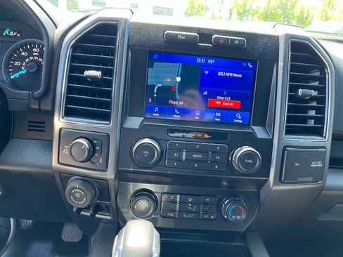 Used 2019 Ford F150 XLT w/ Equipment Group 302A Luxury AWD/4WD image 18
