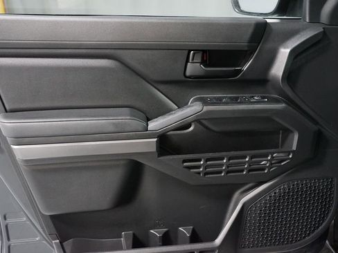 Certified 2024 Toyota Tacoma SR5 image 31