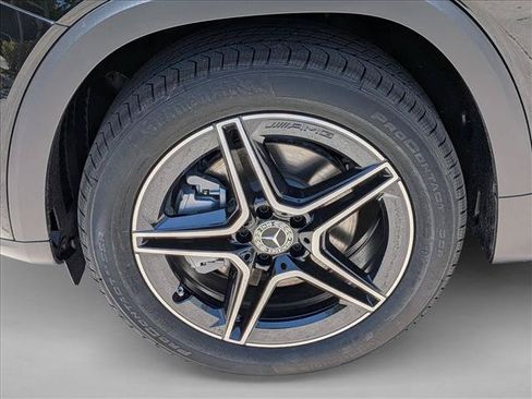 New 2026 Mercedes-Benz GLB 250 image 9
