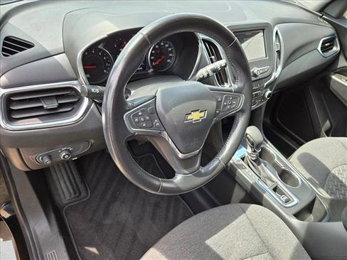 Used 2022 Chevrolet Equinox LT image 10
