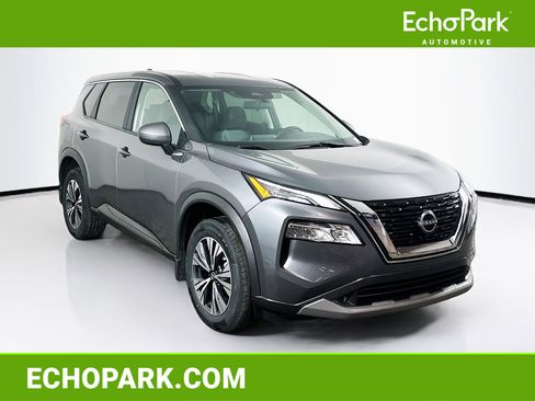 Used 2023 Nissan Rogue SV image 1