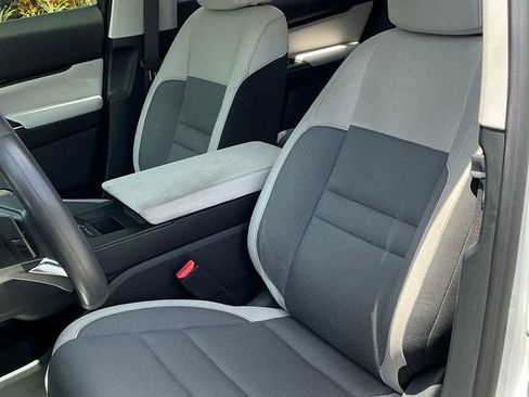 Certified 2025 Honda Prologue EX image 30