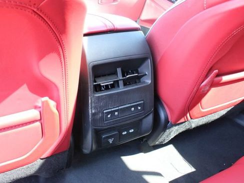 Used 2024 Jeep Wagoneer Limited AWD/4WD image 35