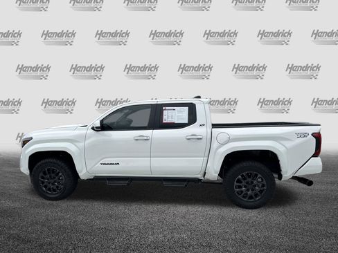 Used 2024 Toyota Tacoma TRD Sport RWD image 7