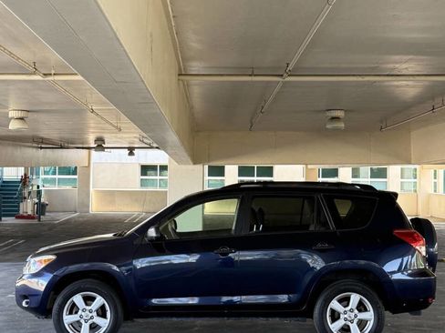 Used 2007 Toyota RAV4 4WD image 5