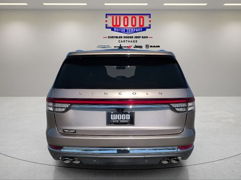 Used 2021 Lincoln Aviator Reserve w/ Equipment Group 202A AWD/4WD image 4