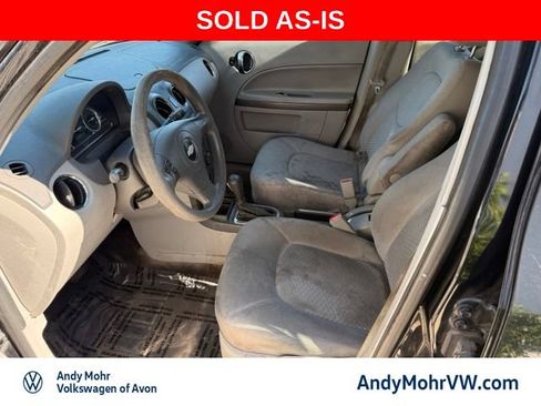 Used 2010 Chevrolet HHR LS FWD image 11