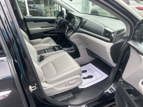 Used 2019 Honda Odyssey Elite image 7