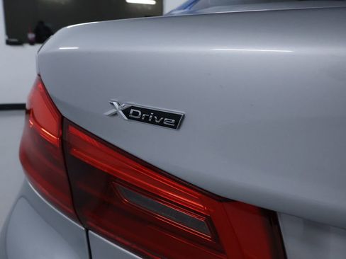 Used 2019 BMW 530i xDrive 530i xDrive w/ Convenience Package image 11