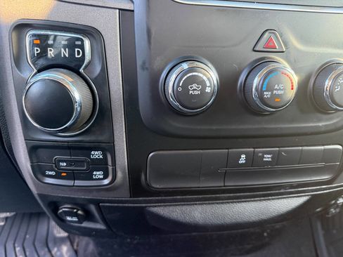 Used 2018 RAM 1500 Express image 17