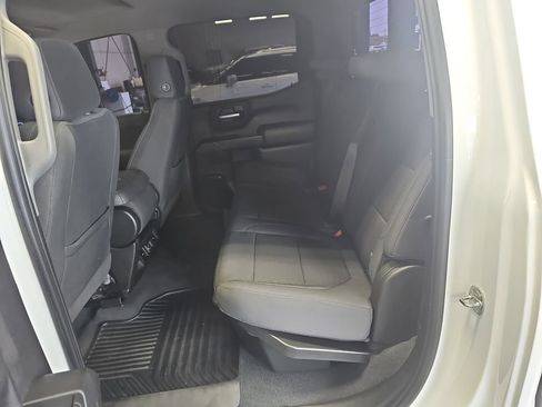 Used 2021 Chevrolet Silverado 1500 LT RWD image 13