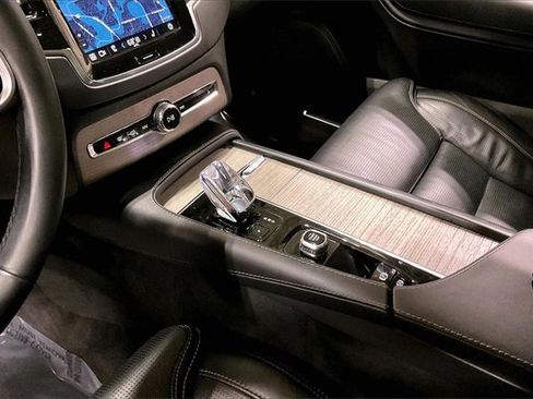 Certified 2023 Volvo XC90 B6 Ultimate image 16