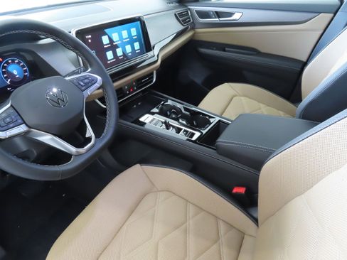 New 2025 Volkswagen Atlas Cross Sport SE image 21