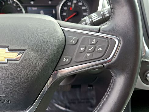 Used 2020 Chevrolet Equinox LT FWD image 18